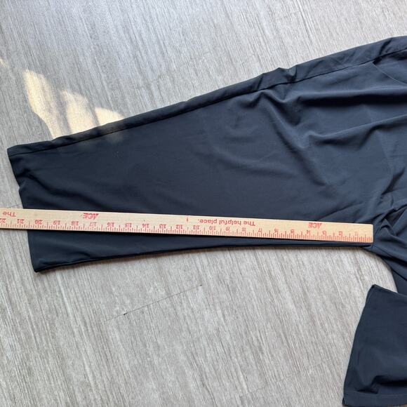 Columbia Omni Shield Womens Capri Pants L Black Adera Relaxed Faux Wrap NWT - Picture 12 of 13